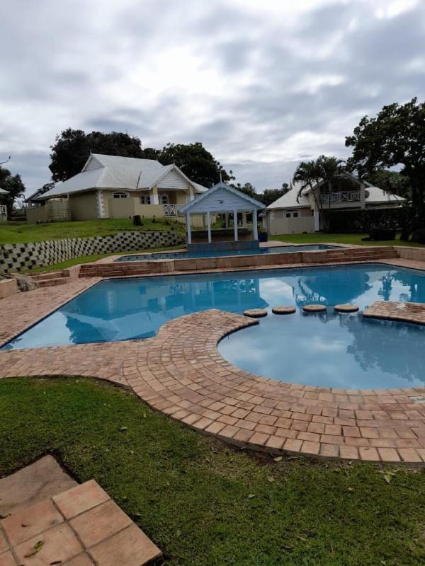 Apartament 19 Montego Bay Caribbean Estate Port Edward Zewnętrze zdjęcie