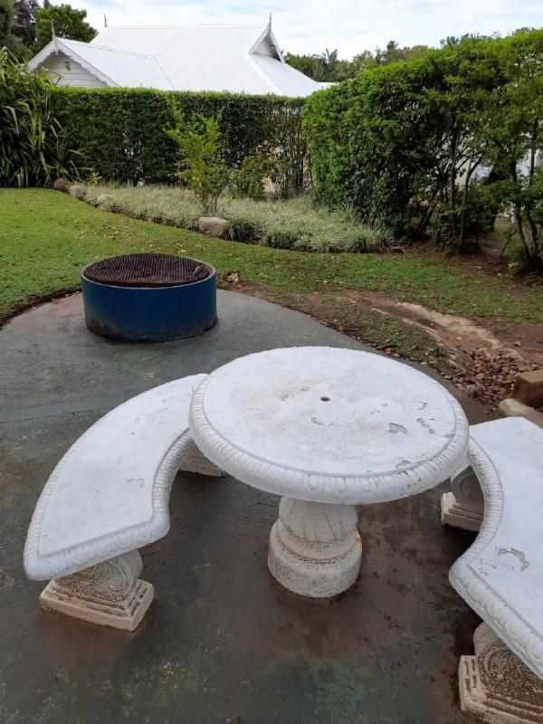 Apartament 19 Montego Bay Caribbean Estate Port Edward Zewnętrze zdjęcie