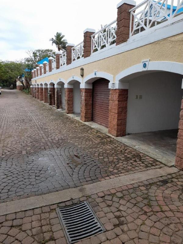 Apartament 19 Montego Bay Caribbean Estate Port Edward Zewnętrze zdjęcie