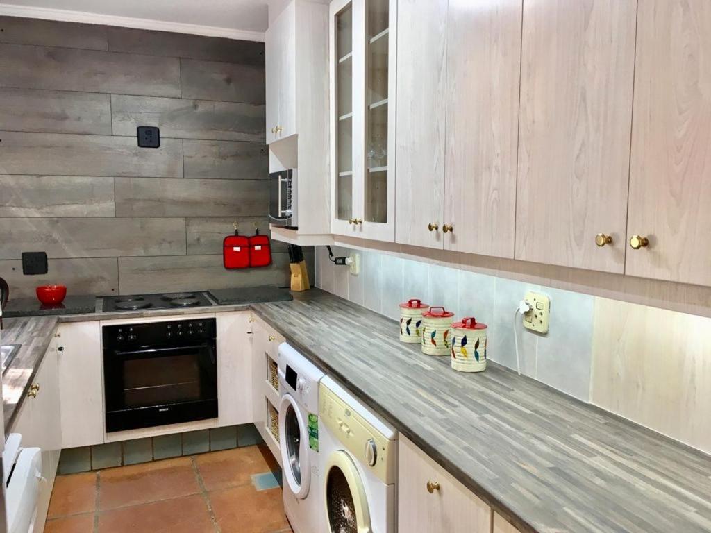 Apartament 19 Montego Bay Caribbean Estate Port Edward Zewnętrze zdjęcie